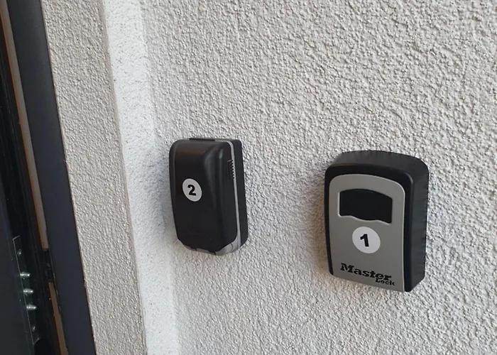 Zwei Schicke Mit Parkplatz Apartament Kolonia