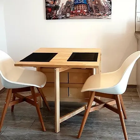 Zwei Schicke Mit Parkplatz * ケルン