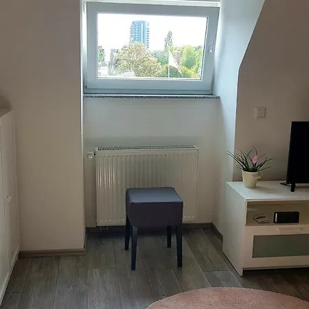 Zwei Schicke Mit Parkplatz アパート ケルン