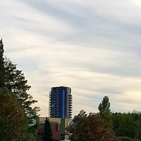 Zwei Schicke Mit Parkplatz