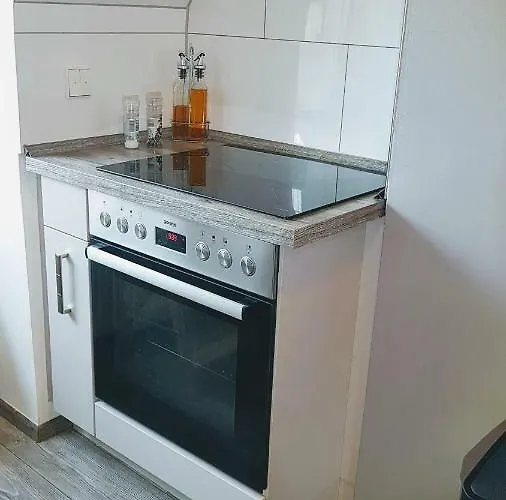 Appartement Zwei Schicke Mit Parkplatz Keulen